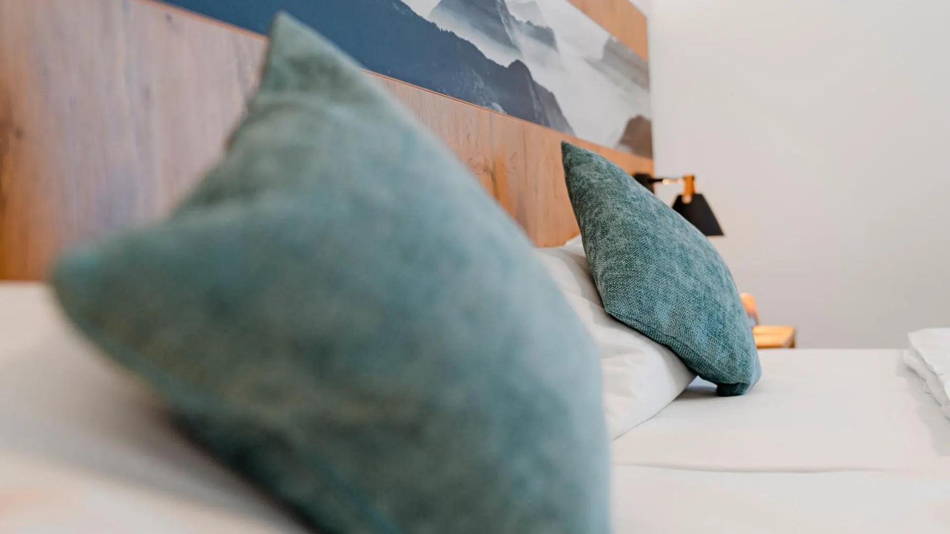 Hotel & Appartements Nice Garni Ichenhausen Germany