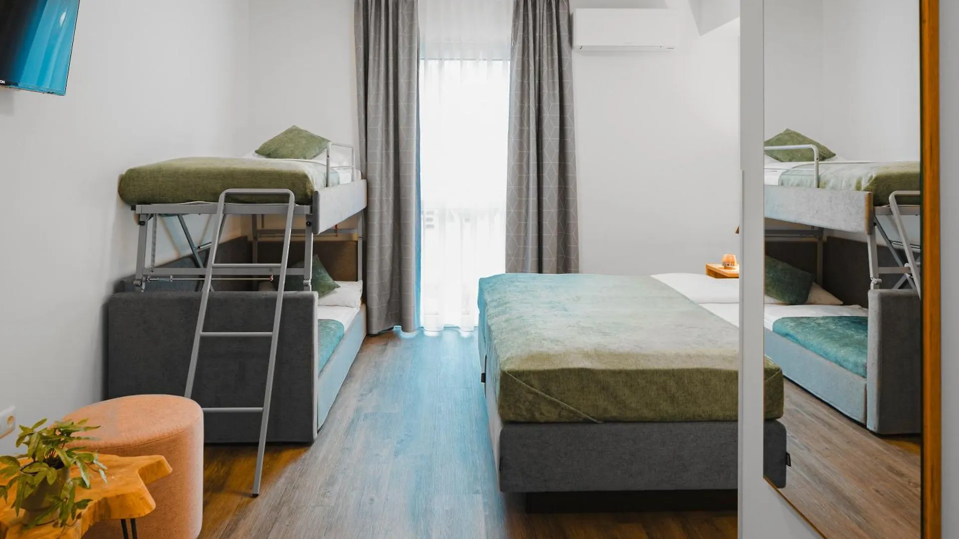 Hotel & Appartements Nice Garni Ichenhausen 0*,  Germany
