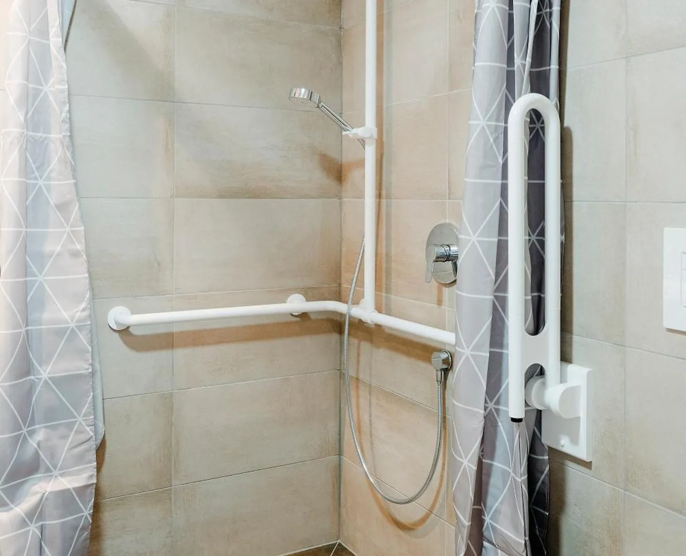 Hotel & Appartements Nice Garni Ichenhausen